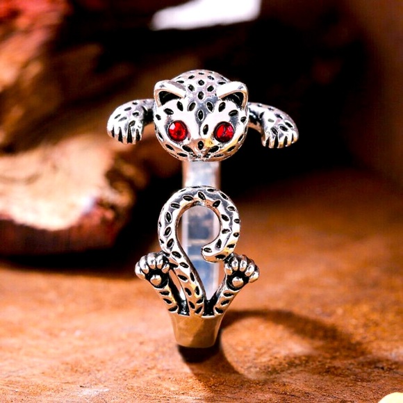 New 925 Silver Ruby Kitty Ring - Picture 2 of 4